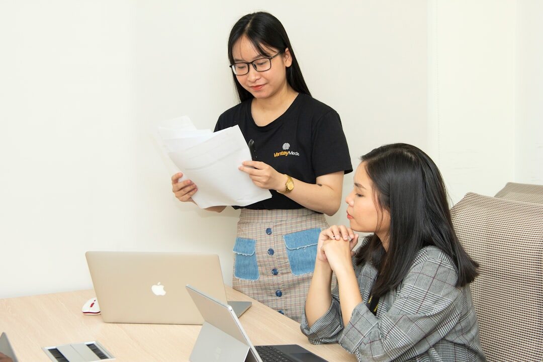 advisor explaining policy